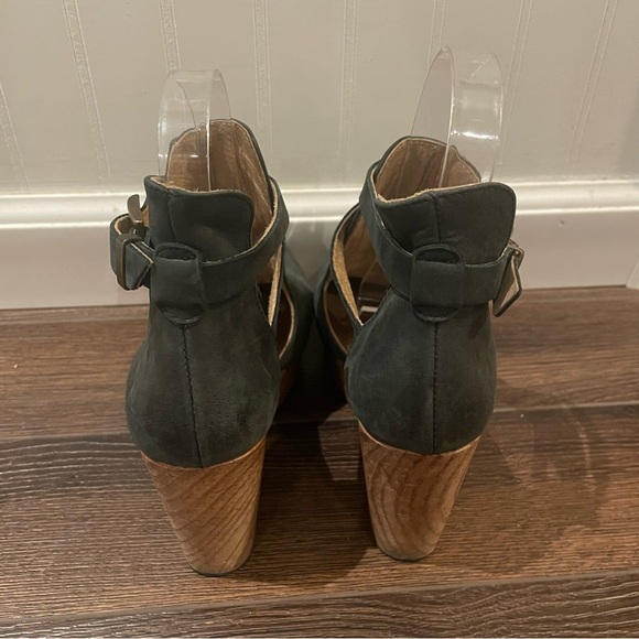 Free People Cedar Clog Ankle Strap in Black Suede Bohemian Wood Clog 36/6 - Picture 4 of 15